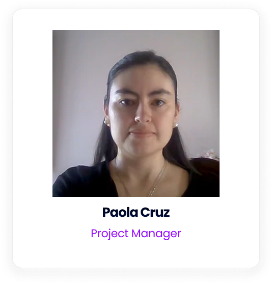Portrait of Paola Cruz, a Project Manager at edunext.